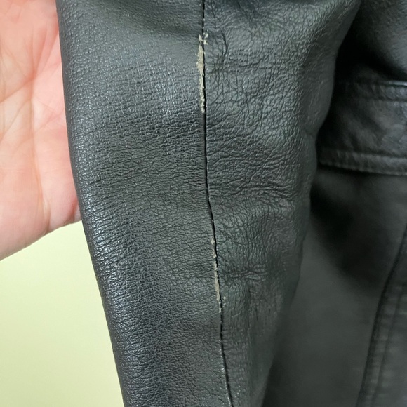 Genuine leather vintage belted bomber jacket - Picture 4 of 7